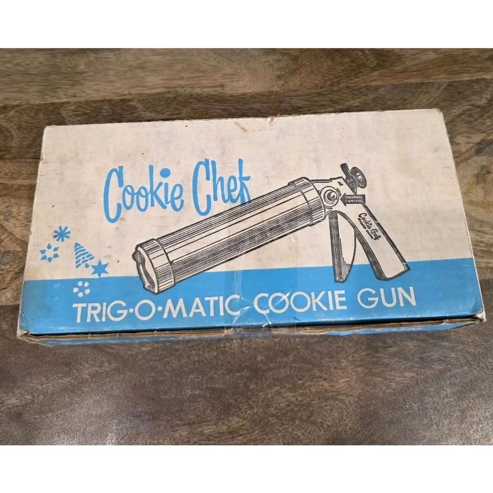 Vintage Cookie Chef Trigger Cookie Gun Press Set W/ Discs Box Recipes Nostalgia